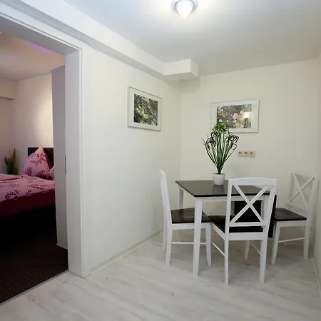 Lägenhet Petite Paris