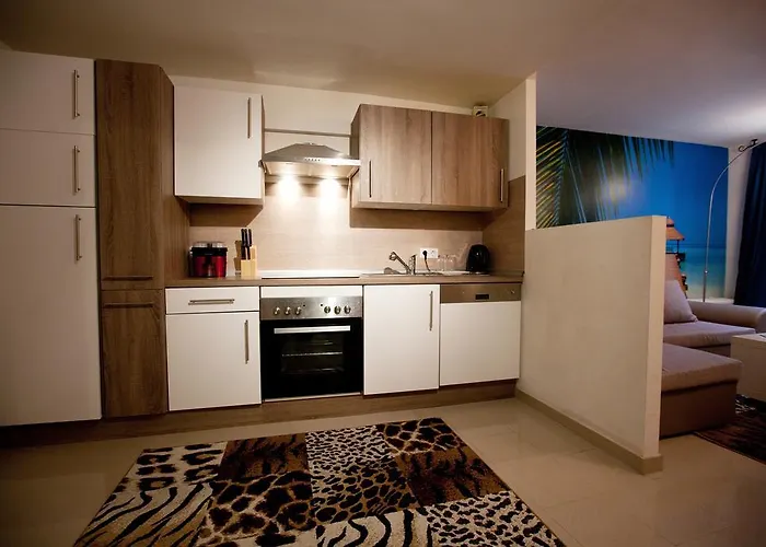 Petite Paris Lägenhet *